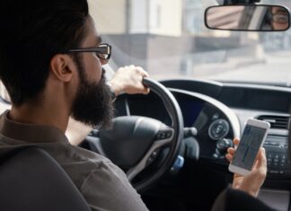 ¿Realmente pueden multarte si pides UBER o DiDi en el AICM? Realmente pueden multarte si pides UBER o DiDi en el AICM