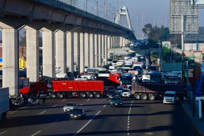 Transportistas paro nacional abril