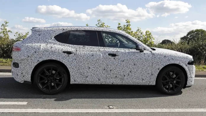 bentley suv electrico