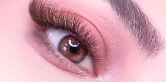 Cejas planas: la tendencia de belleza que conquista a actrices y redefine la mirada cejas planas tendencias