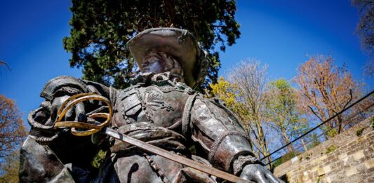 Hallazgo en Europa revive el misterio de D’Artagnan: buscan confirmar si encontraron sus restos