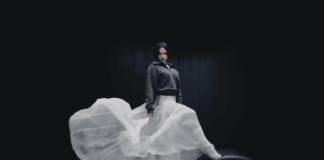 Rosalía y New Balance presentan el 204L, una silueta que une legado y vanguardia noticias rosalia new balance