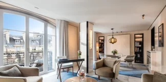 Isabelle Huppert redefine el lujo en París con su Haute Couture Suite en Lutetia suite Haute Couture by Isabelle Huppert