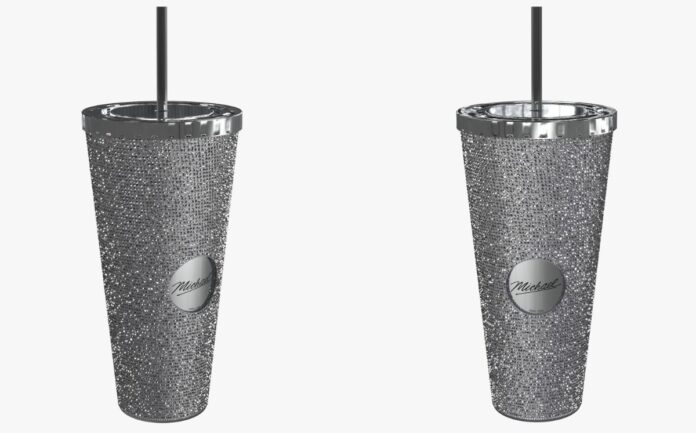 El Rey del Pop vuelve… El vaso de “Michael” en Cinépolis