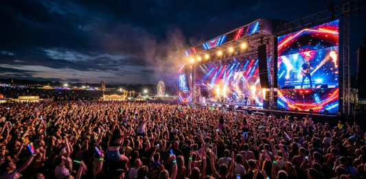 Coachella 2026 en vivo: cómo ver el festival en YouTube, horarios y escenarios confirmados