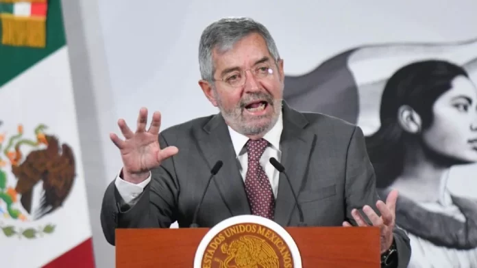 Juan Ramón de la Fuente deja la SRE por motivos de salud