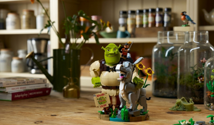 LEGO por fin hace oficiales los nuevos sets de Shrek para celebrar su aniversario