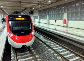 Tren suburbano pasa a manos del gobierno tras acuerdo con CAF Tren suburbano pasa a manos del gobierno tras acuerdo con CAF