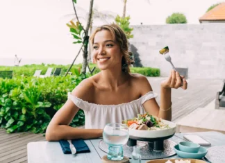 3 alimentos que ayudan a vivir más, según estudio internacional sobre longevidad alimentos para longevidad