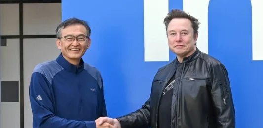 Elon Musk e Intel desarrollarán chips para Tesla: acuerdo impulsa autos y robots elon musk intel acuerdo