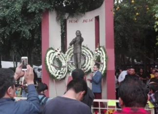 Multitud se reúne para honrar a José José en el Parque de la China de Azcapotzalco en su día internacional festejo jose jose azcapotzalco