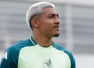 Julián Araujo regresa a México para recuperarse de lesión julian araujo mundial 2026