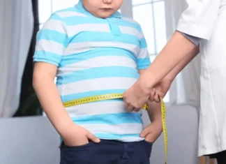 México deja el primer lugar en obesidad infantil, pero el problema sigue siendo crítico mexico obesidad niños