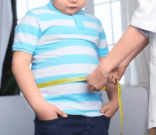 México deja el primer lugar en obesidad infantil, pero el problema sigue siendo crítico mexico obesidad niños