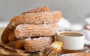 Receta secreta de churros perfectos: crujientes por fuera y suaves por dentro receta de churros caseros revista flow