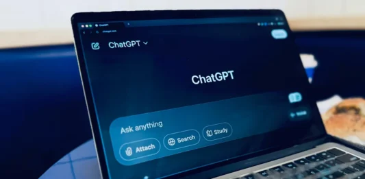 Usuarios hablan con IA como si fuera humana: 70% usa “por favor” y “gracias”, revela estudio usos de chatgpt