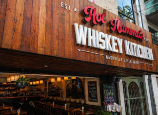 Probamos el pollo más viral de CDMX y sí: Hot Mammas Whiskey Kitchen lo vale whiskey kitchen cdmx