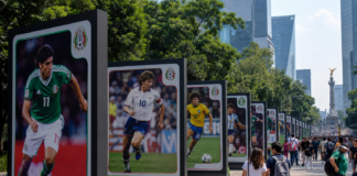 Panini lleva el Mundial a Reforma con exposición de estampas gigantes rumbo a 2026