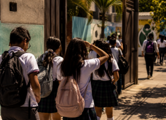 SEP recorta ciclo escolar 2026: alumnos saldrán antes por calor extremo y Mundial
