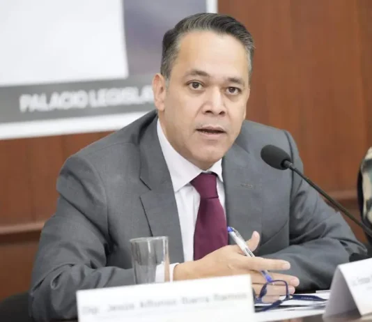 Patrimonio de exfuncionario ligado a Rocha Moya supera ingresos del gobernador de Sinaloa Enrique Díaz Vega