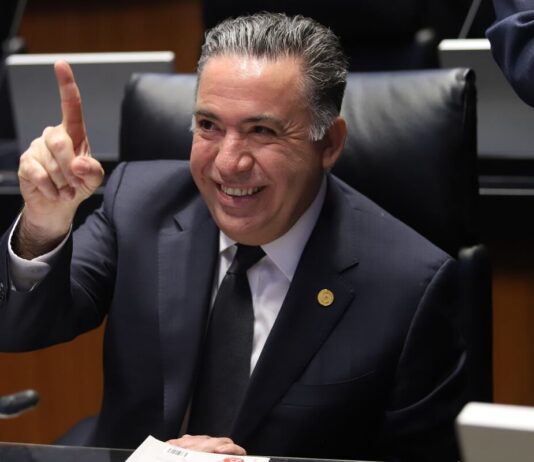 Enrique Inzunza recula y se ‘baja’ de sesión del Congreso tras acusaciones de EU de narco Enrique Inzunza recula y se ‘baja’ de sesión del Congreso tras acusaciones de EU de narco