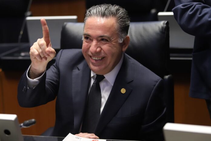 Enrique Inzunza recula y se ‘baja’ de sesión del Congreso tras acusaciones de EU de narco
