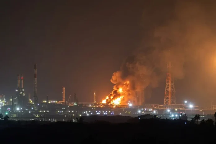 Explosión en refinería de Salina Cruz