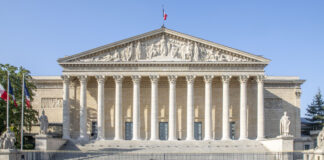 Francia aprueba ley para devolver las obras saqueadas durante la colonización Francia aprueba ley para devolver las obras saqueadas durante la colonización