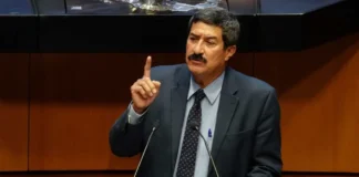 Vandalizan casa de Javier Corral en Ciudad Juárez y dejan arreglo funerario Javier Corral