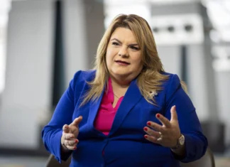 Gobernadora de Puerto Rico menciona posible guerra de EU con Cuba Jenniffer González