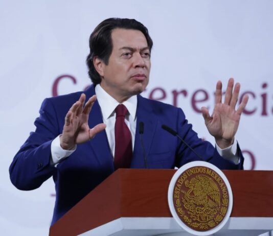Mario Delgado se queda en la SEP, Sheinbaum desmiente que vaya a renunciar Mario Delgado se queda en la SEP, Sheinbaum desmiente que vaya a renunciar