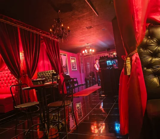 Vampire Café regresa a CDMX: vuelve la cafetería temática de vampiros con experiencia inmersiva y menú oscuro Vampire Café cdmx