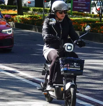 CDMX aplicará multas a scooters y motos eléctricas sin placas; sanciones llegarán hasta 2,350 pesos bicicleta electrica cdmx multas