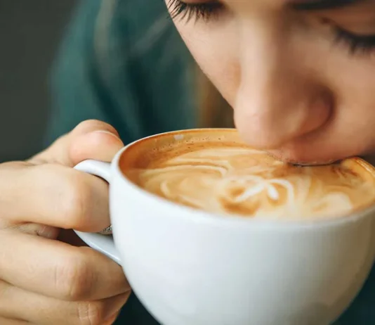 ¿El café reduce el riesgo de demencia? Sí, pero debe ser de calidad, advierten especialistas cafe reduce demencia