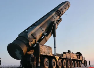 Corea del Norte desplegará nuevos cañones contra Seúl y estrenará su primer destructor militar cañones corea norte