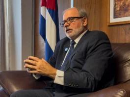Embajador de Cuba en México llama “matones” a EU tras acciones contra Raúl Castro embajador de Cuba