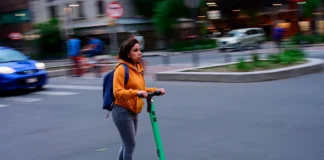 CDMX exigirá placas a scooters y motos eléctricas: estos vehículos quedan exentos emplacamiento scooters y motos