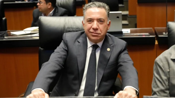 enrique inzunza licencia