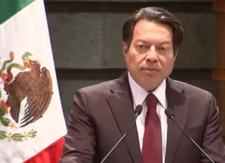 Gobierno anuncia aumento salarial a maestros tras polémica por calendario SEP 2026 incremendo salario maestros mexico