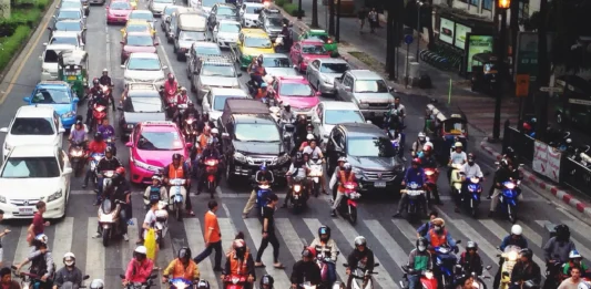 UNAM propone Hoy no Circula a motocicletas: «ya son una fuerte fuente de contaminación en CDMX» motociclistas unam hoy no cirtcula