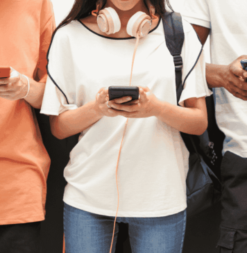 México vive conectado más de 6 horas al día: IA, redes sociales y compras online redefinen los hábitos digitales noticias habitos internet mexicanos