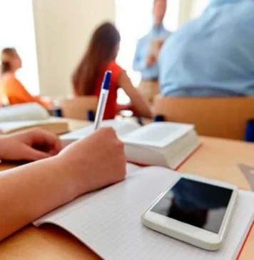 CDMX regulará celulares en escuelas: así funcionará el nuevo modelo para primarias y secundarias prohiben celulares escuelas
