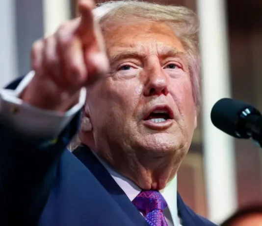 Trump endurece controles financieros en EU; migrantes indocumentados enfrentarían mayores restricciones bancarias trump creditos migrantes
