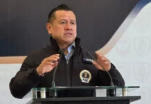 Fiscal de Michoacán pide licencia y entra a la contienda de Morena por la gubernatura de 2027 Carlos Torres Piña