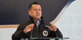 Fiscal de Michoacán pide licencia y entra a la contienda de Morena por la gubernatura de 2027 Carlos Torres Piña