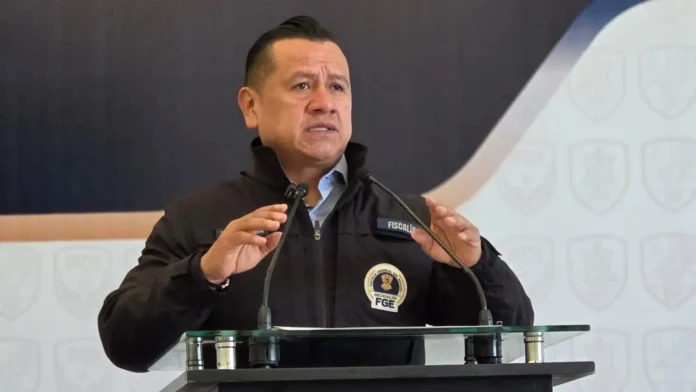 Carlos Torres Piña Carlos Torres Piña