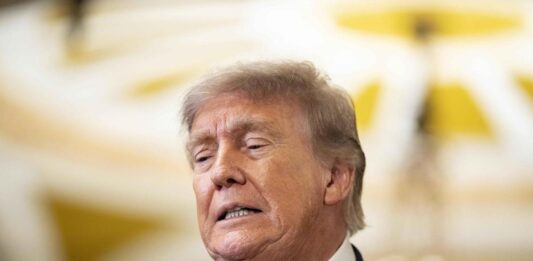 Corte Suprema frena orden de Trump y mantiene ciudadanía por nacimiento en EU Corte Suprema