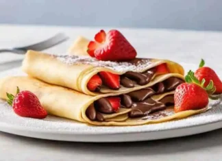 Crepas rellenas de avellana y frutos rojos: un clásico que nunca falla Crepas de crema de avellana con frutos rojos