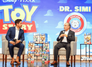 Farmacias Similares lanza edición especial de Dr. Simi inspirada en Toy Story 5 Dr Simi inspirada en Toy Story 5
