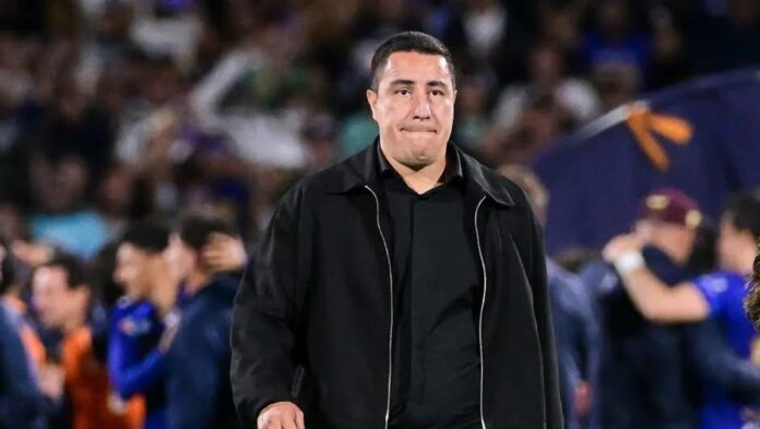 Efraín Juárez deja de ser Director Técnico de los Pumas de la UNAM